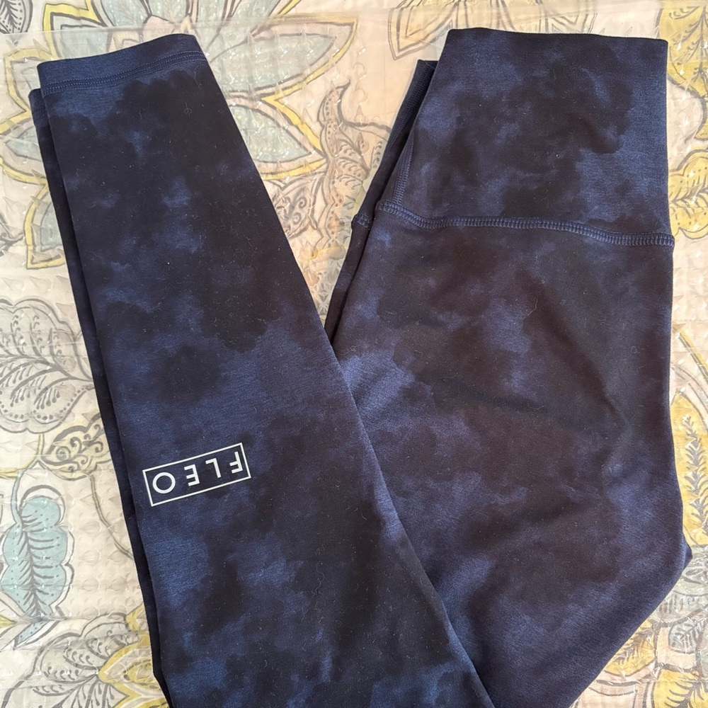 Fleo El Toro Legging 25" - High Rise 
- Bounce fabric